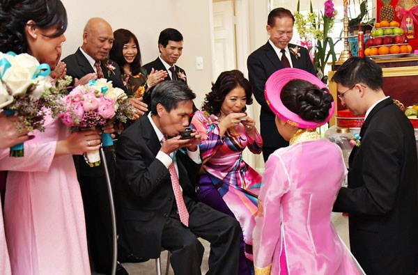 phong tục đám cưới Việt Nam ngày nay