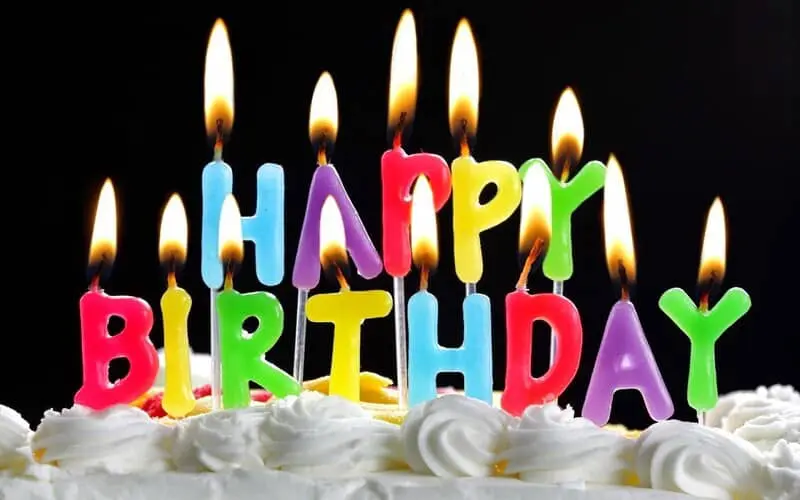Quà tặng cho bạn trai Hãy tự làm bánh sinh nhật cupcake